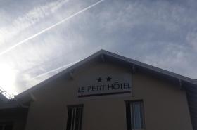 Le Petit Hôtel - photo 10