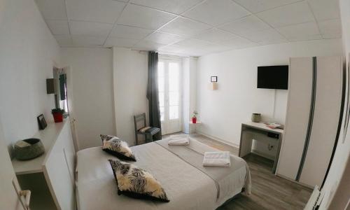 Le Petit Hôtel - photo 2