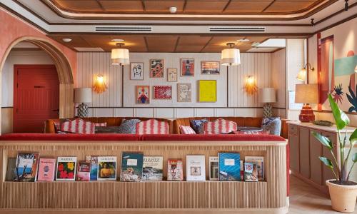 Hotel de Silhouette - photo 1